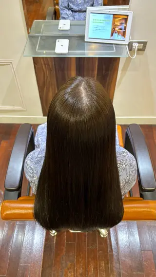 ロング カラー OASIS AVEDA東武船橋所属・佐藤 帆桃のヘアスタイル