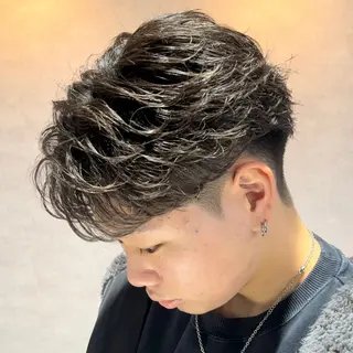 ショート カラー パーマ メンズ センターパート マスターかずまのヘアスタイル