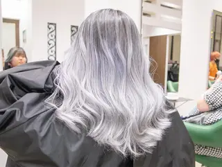 ロング カラー Re:ta Hair 飯田淳平のヘアスタイル