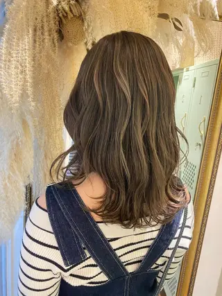 ミディアム 透明感カラー/韓国 ヘア🩶yuri🩵のヘアスタイル