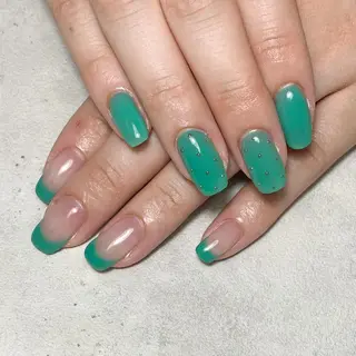 ネイル atelier FIORITURA所属・FIORITURA aiのネイルデザイン