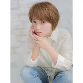 ショート カラー (スタイリスト)牧 好美のヘアスタイル