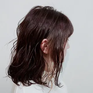 ミディアム ディレクター鮫島 俊介のヘアスタイル
