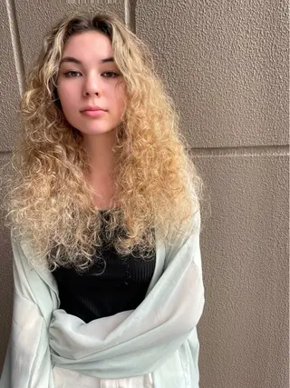 ロング 平 一裕のヘアスタイル