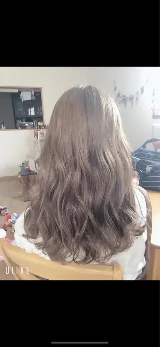 セミロング カラー エイミーフセ所属・【eimee】 店長✂️TAKUMAのヘアスタイル