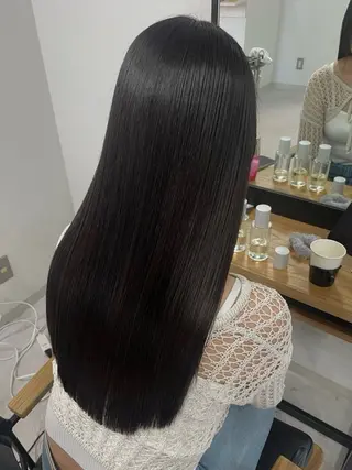 ロング Mina/岡山/矯正 ブリーチ/レイヤーのヘアスタイル