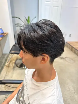 ショート メンズ 倉持 誠也　フェザーパーマのヘアスタイル