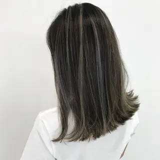 セミロング カラー 山本　尚輝 🐶ハイライト🐶のヘアスタイル