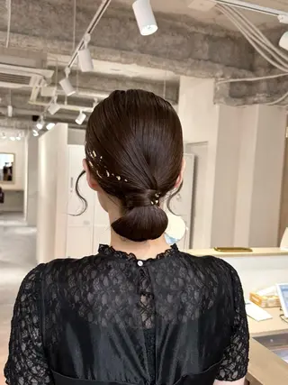 ヘアアレンジ attrait【アトレ】🌱梅田店所属・AYANA🫧酸性 縮毛/艶髪TR🫧のヘアスタイル