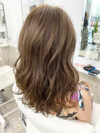 セミロング カラー ヘアアレンジ 🧸縮毛矯正特化 金澤 彩香🎀のヘアスタイル
