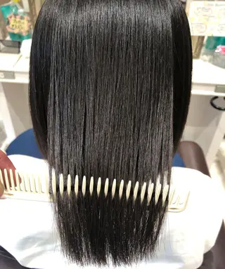 セミロング 仁科 友恵のヘアスタイル