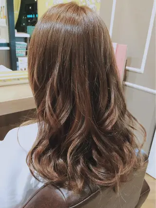 セミロング ロング カラー uno pulir所属・トップスタイリスト 永尾拓也のヘアスタイル