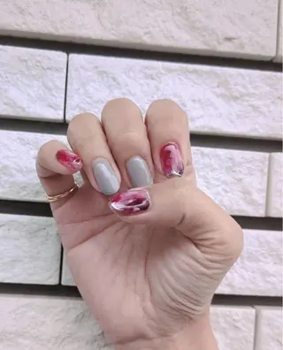ネイル BOO!STYLE所属・オイカワ アユミのネイルデザイン