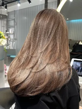 ロング カラー Lond Mirrorのヘアスタイル