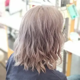 ミディアム 植田 /エクステ /ブリーチ/髪質改善のヘアスタイル