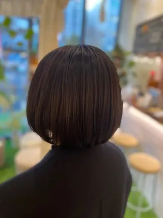 ショート レイヤーカット✨ 艶髪藤野のヘアスタイル