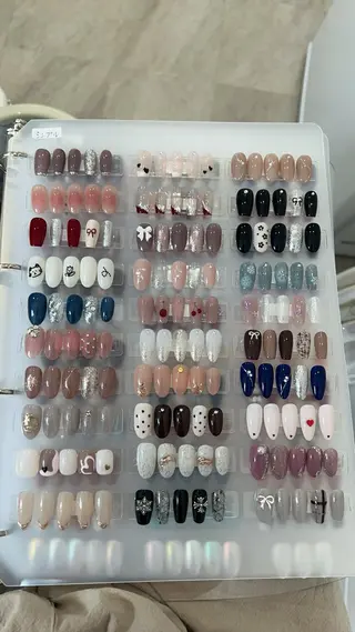 ネイル Yui Nail所属・林 ゆいのネイルデザイン
