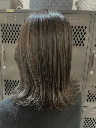 ミディアム 韓国カット/透明感 Re.Labo岡本のヘアスタイル