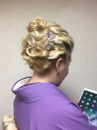 ミディアム ヘアアレンジ 清水 まなのマツエク・マツパデザイン
