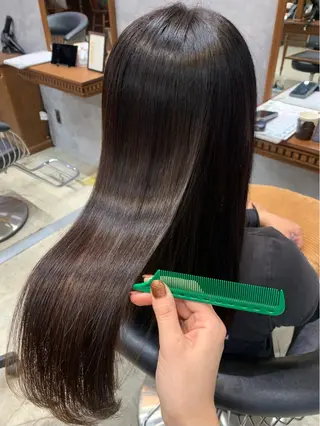 ロング nene 艶カラーのヘアスタイル