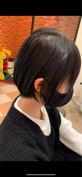 ショート EARTH葛西所属・葛西 縮毛矯正のプロ ブリーチ矯正 青木俊のヘアスタイル