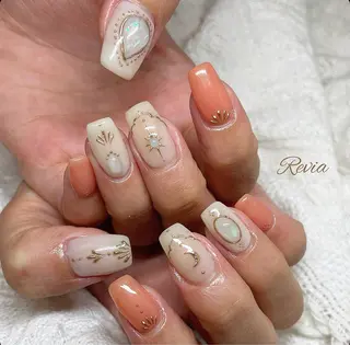 ネイル revia所属・ERI Nailistのネイルデザイン