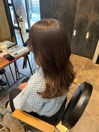 セミロング 東 希良里のヘアスタイル