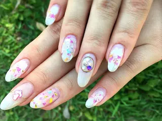 ネイル ネイル＆フラワーサロン〜Ri✦hiro〜鳥栖店所属・HIRATA RIEのネイルデザイン