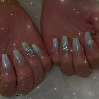 ネイル LUANA所属・LUANA ジュリのネイルデザイン