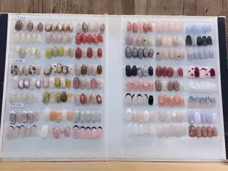 ネイル 友野 遥のネイルデザイン