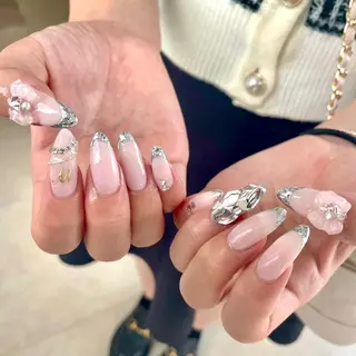 ロング m kaori𓃟のネイルデザイン