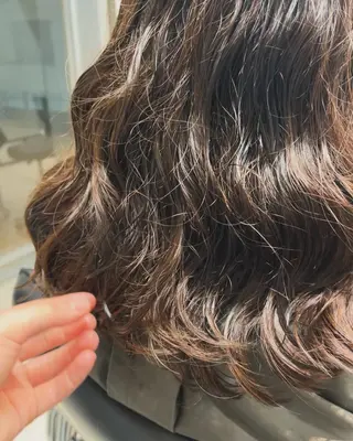 セミロング パーマ ヘアアレンジ SALOWIN二子玉川店所属・ニュアンスパーマ💫 yuのヘアスタイル