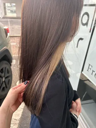 ロング カラー 成田 有沙のヘアスタイル