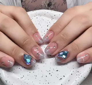 ネイル AngelChris ビューティーサロンのネイルデザイン