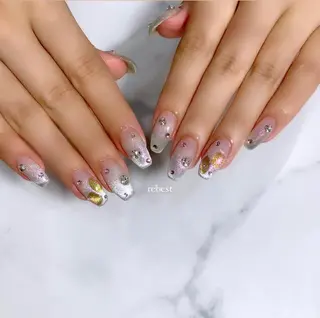 ネイル ❤️💛🩵京橋 痛ネイル⭐️3Dのネイルデザイン