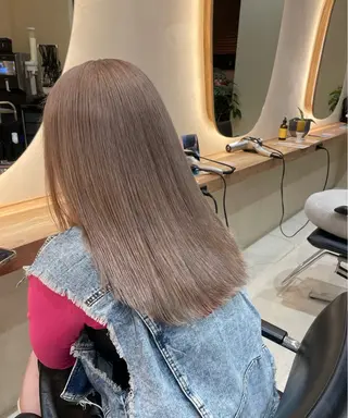 セミロング 縮毛矯正/ ケアブリーチ/モカのヘアスタイル