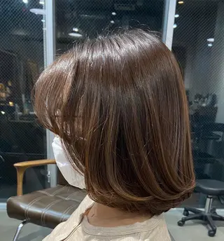 ショート 安岡美咲✂︎ 艶カラー/髪質改善のヘアスタイル