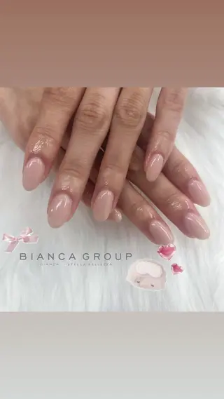 ネイル Bianca 立川 Kouno ⭐️のネイルデザイン