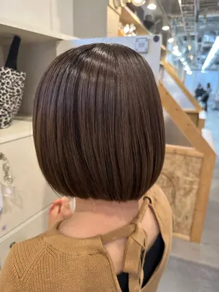 ショート カラー 松本 莉央のヘアスタイル