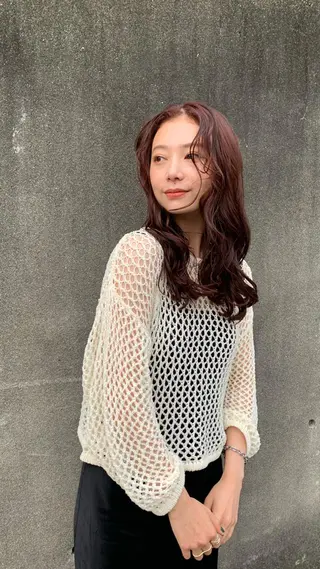 ロング カラー 岡田 知佳のヘアスタイル