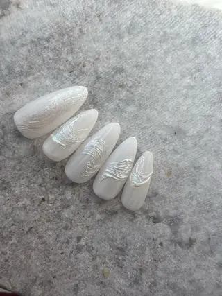 ネイル 三本 綾奈のネイルデザイン