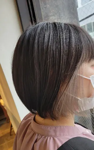 ショート alushe 岡 陽子のヘアスタイル