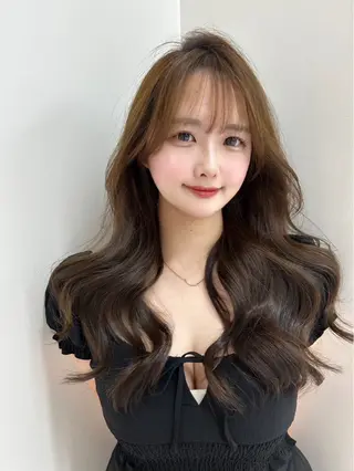 ロング カラー イウラ ショウヤのヘアスタイル