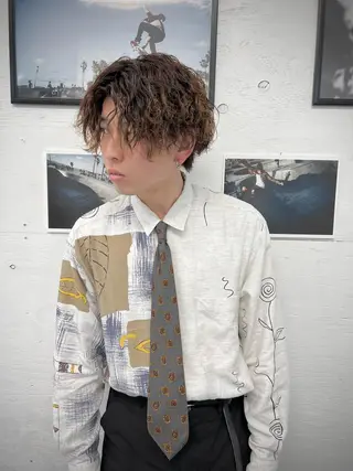 ショート メンズ ダメージレスブリーチ /艶髪/横須賀智也のヘアスタイル