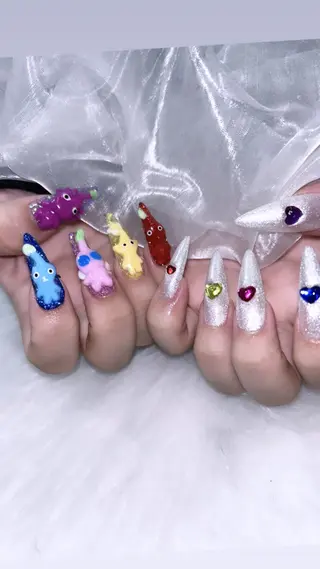 ネイル 高草木 桃香のネイルデザイン