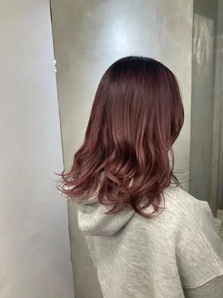 セミロング カラー ブリーチ&似合せボブ 田中寛十のヘアスタイル