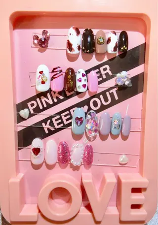 ネイル 🌙都岡 ムーンネイルのネイルデザイン