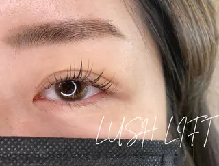 マツエク・マツパ サン美容室所属・サン美容室 ♡の眉毛・アイブロウイメージ