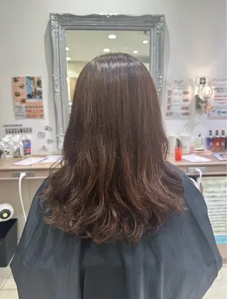 ミディアム カラー 叶野 智奈美のヘアスタイル