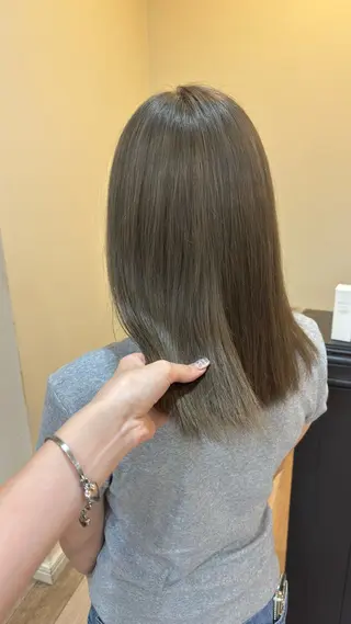 ミディアム カラー Fukuma Karinのヘアスタイル